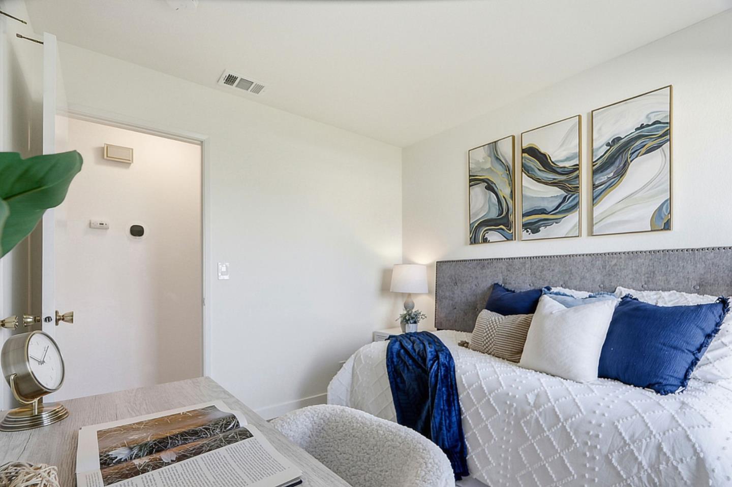 1586 Redfield Court