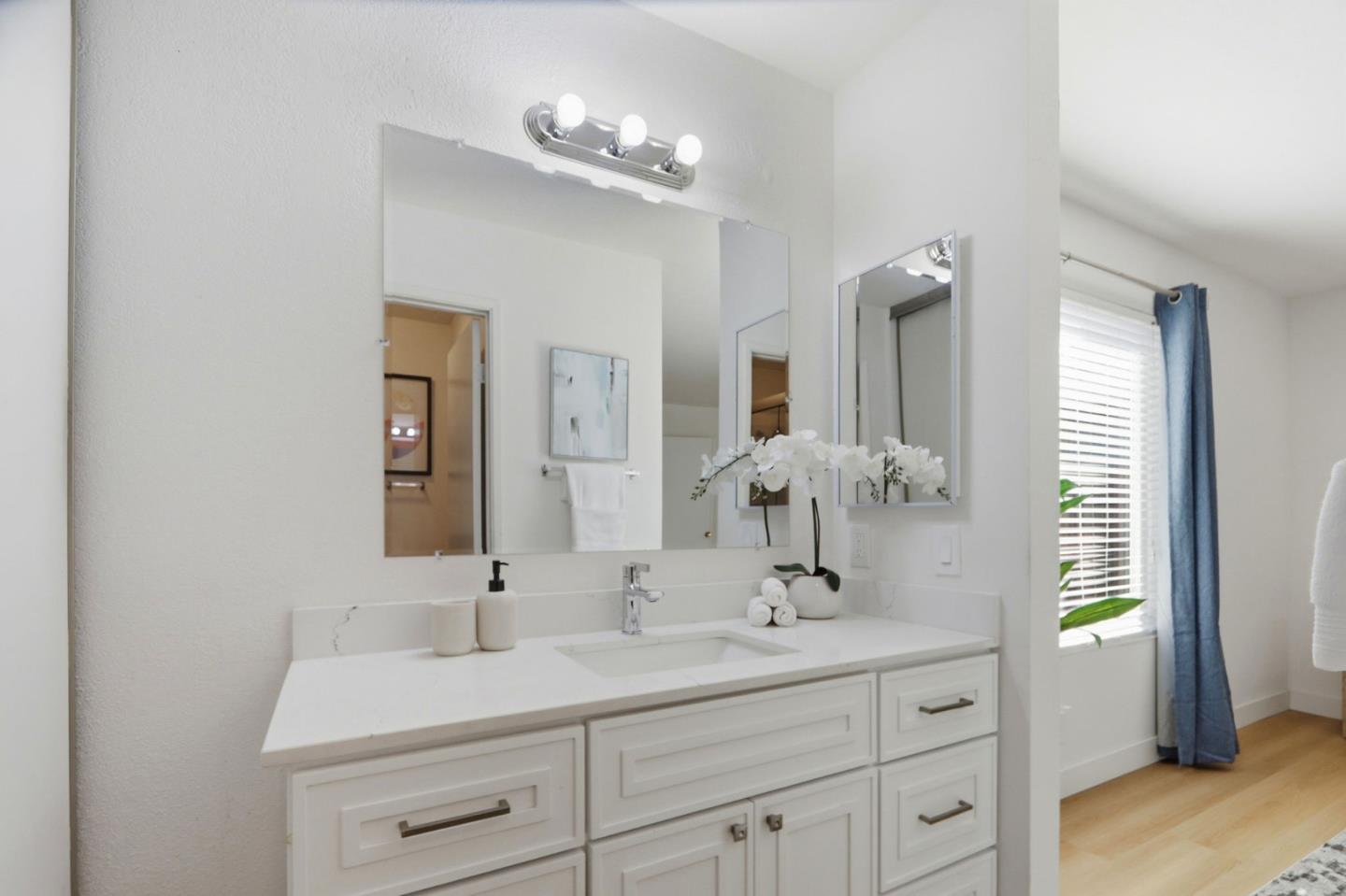 1586 Redfield Court