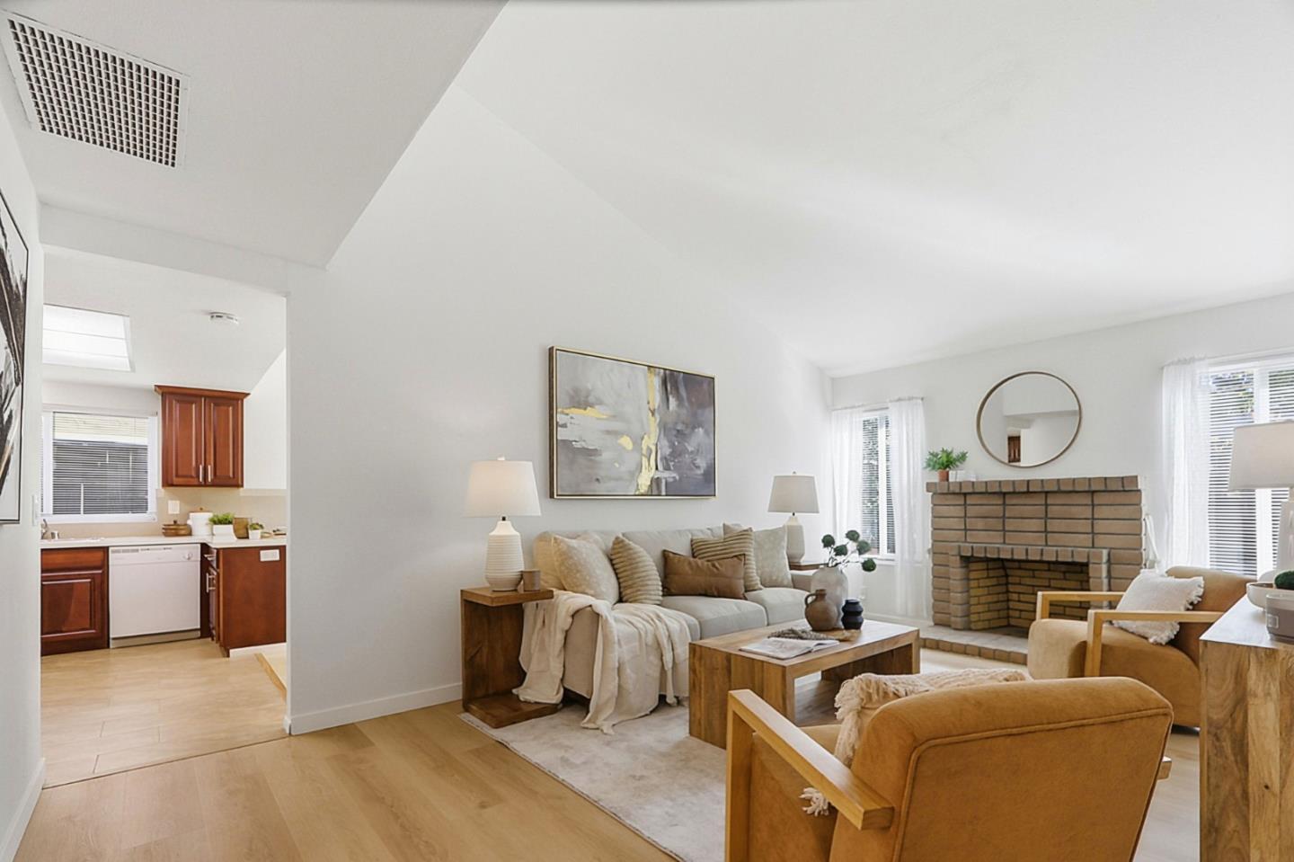 1586 Redfield Court