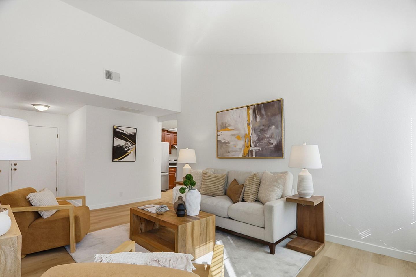 1586 Redfield Court