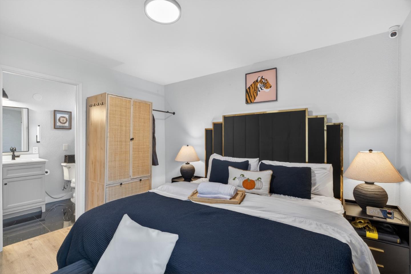 10230 Griffith Street