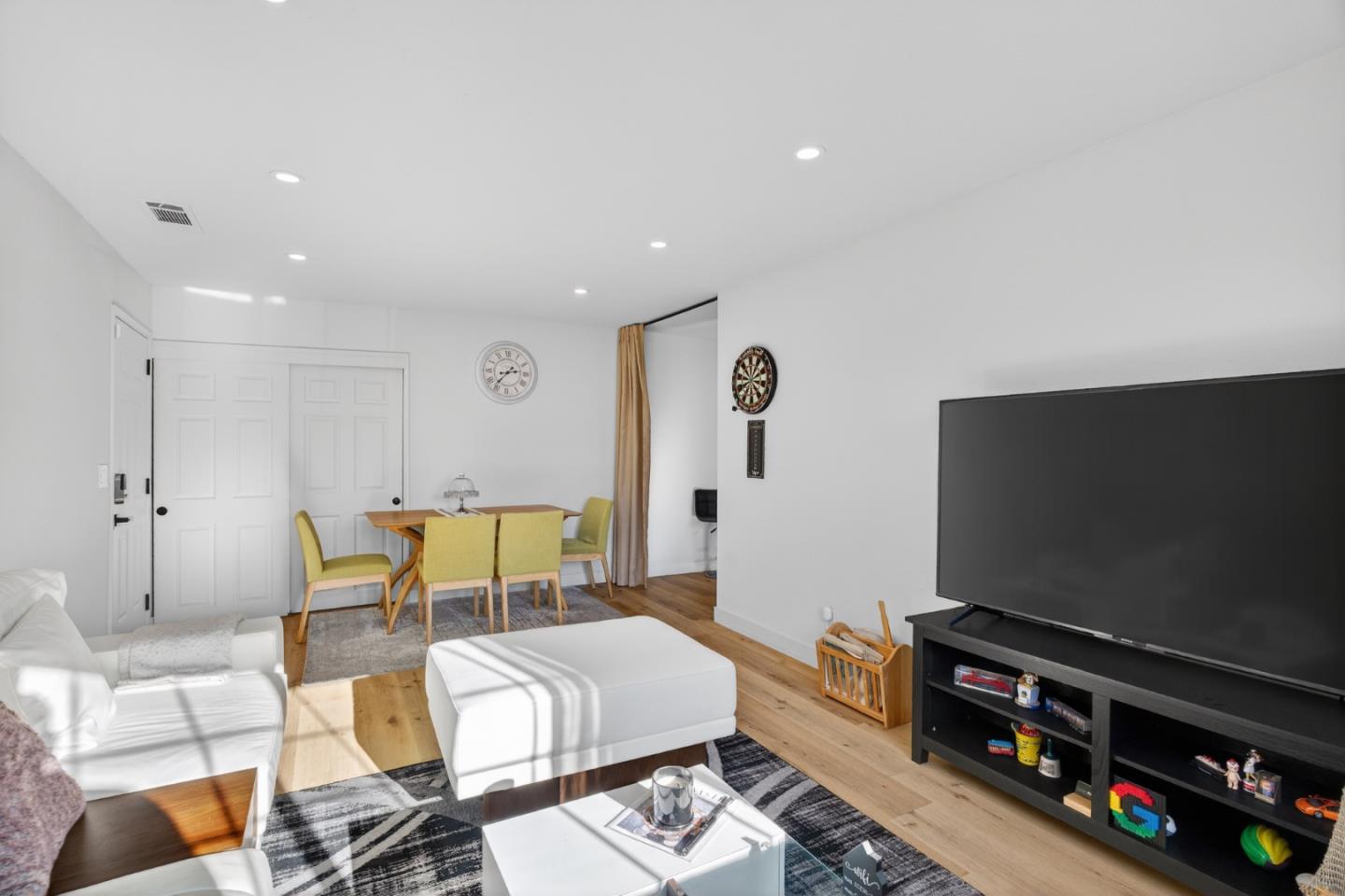 10230 Griffith Street