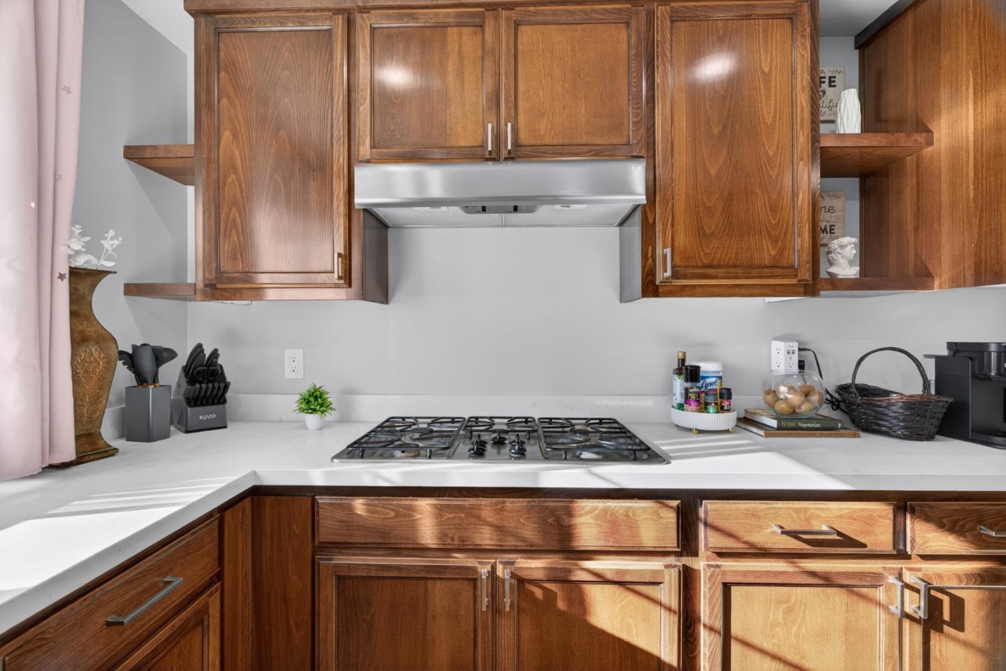 10230 Griffith Street