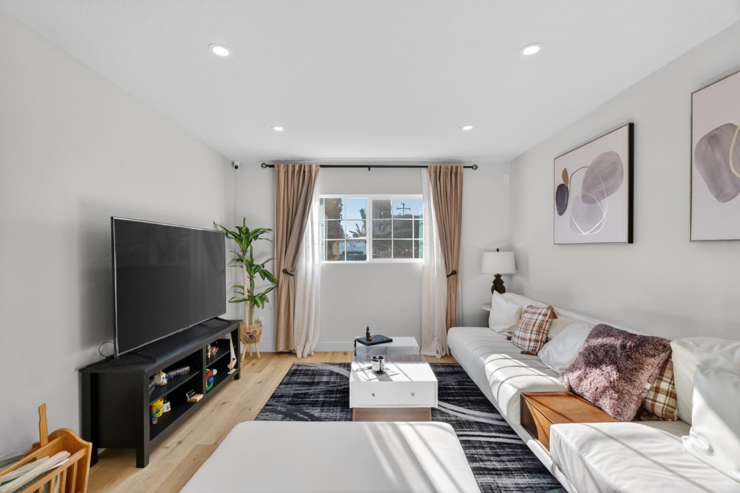 10230 Griffith Street