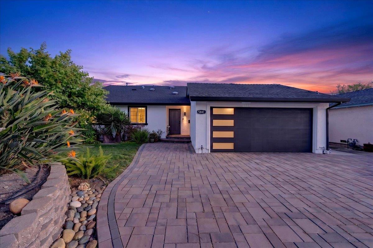 5841 Santa Teresa Boulevard