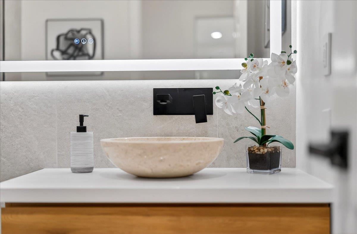 3512 Pleasant Crest Drive