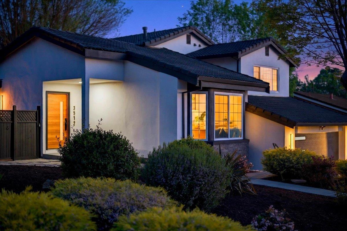 3512 Pleasant Crest Drive