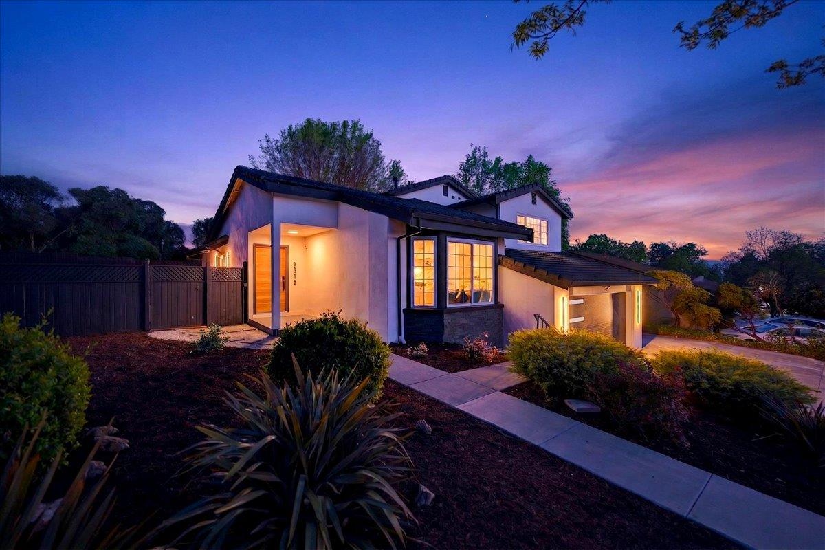 3512 Pleasant Crest Drive