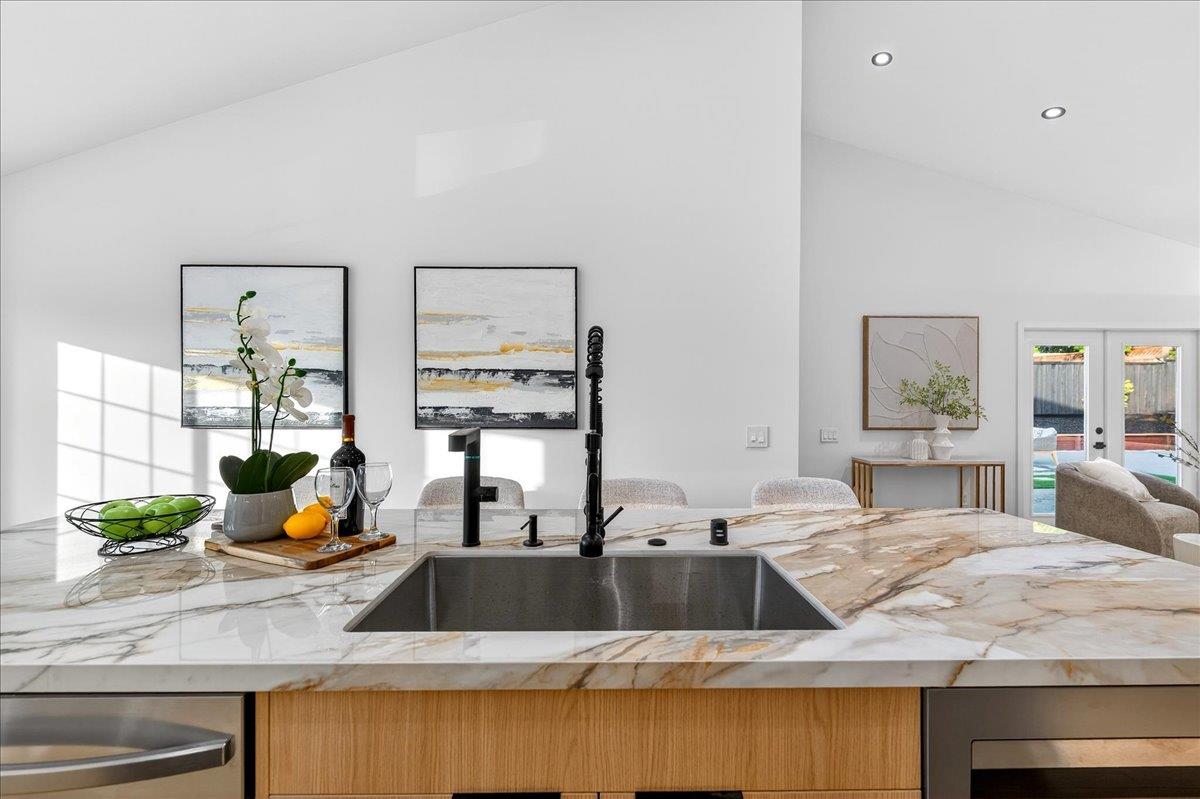 3512 Pleasant Crest Drive