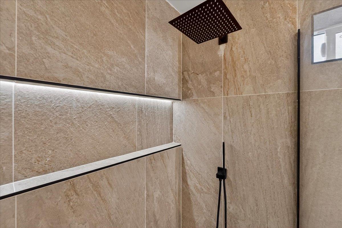 3512 Pleasant Crest Drive