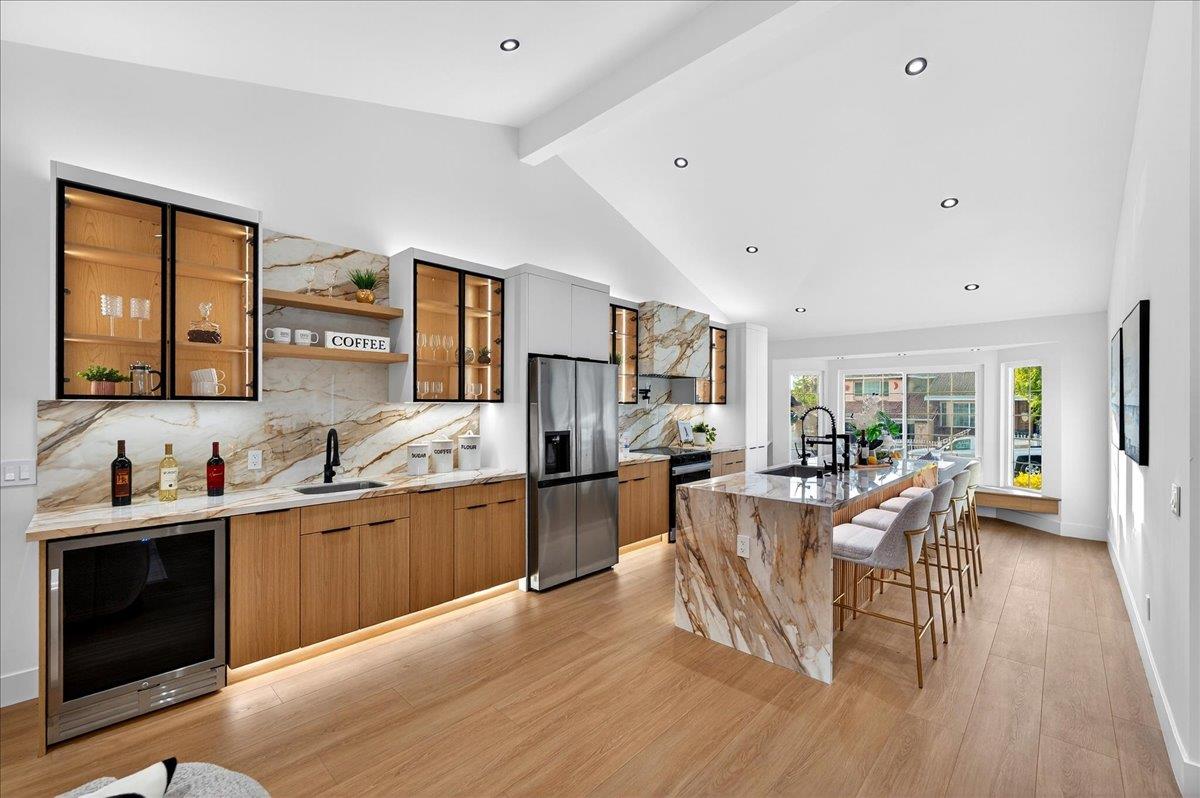 3512 Pleasant Crest Drive