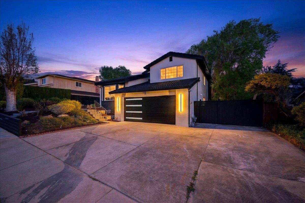 3512 Pleasant Crest Drive