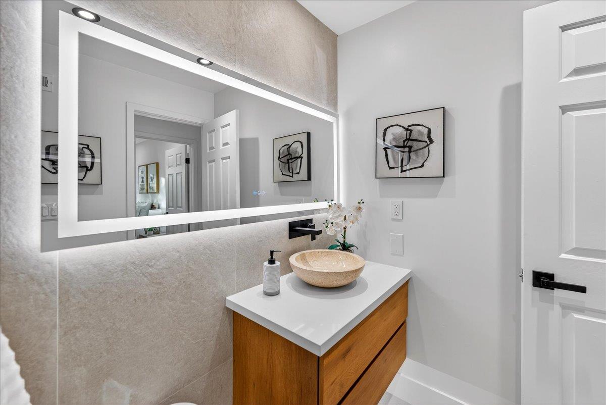 3512 Pleasant Crest Drive