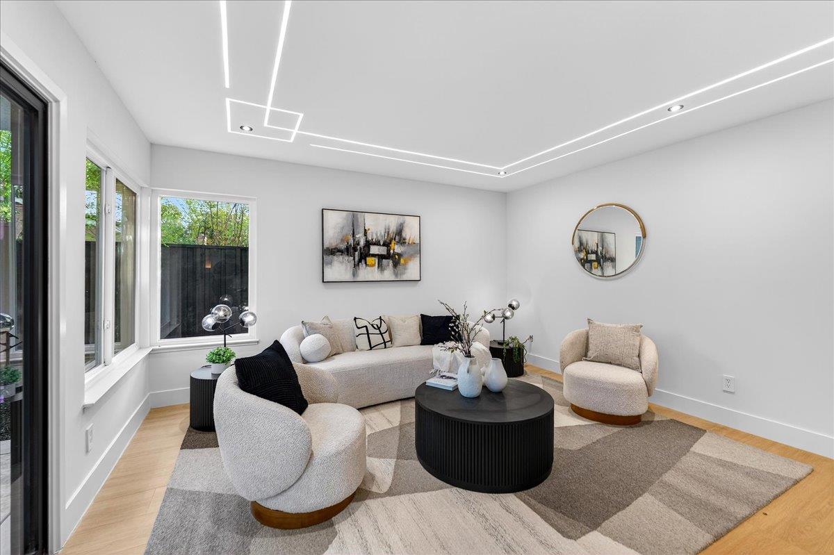 3512 Pleasant Crest Drive