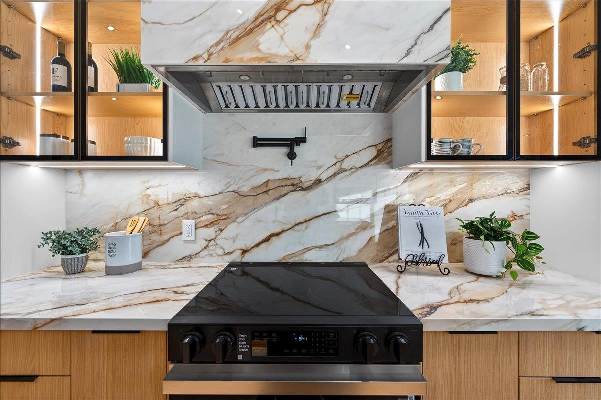 3512 Pleasant Crest Drive