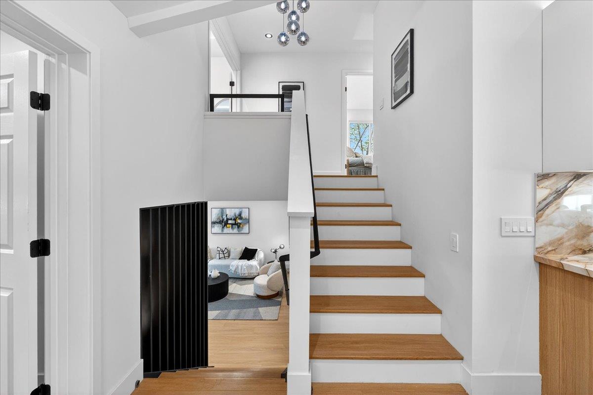 3512 Pleasant Crest Drive