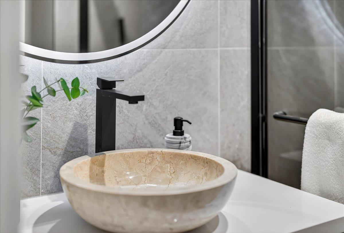 3512 Pleasant Crest Drive