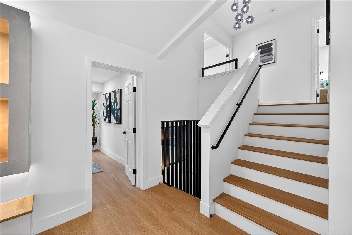 3512 Pleasant Crest Drive