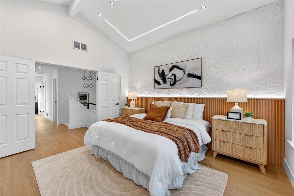 3512 Pleasant Crest Drive