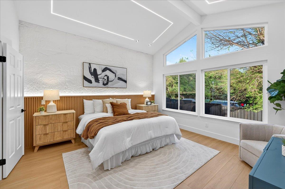 3512 Pleasant Crest Drive