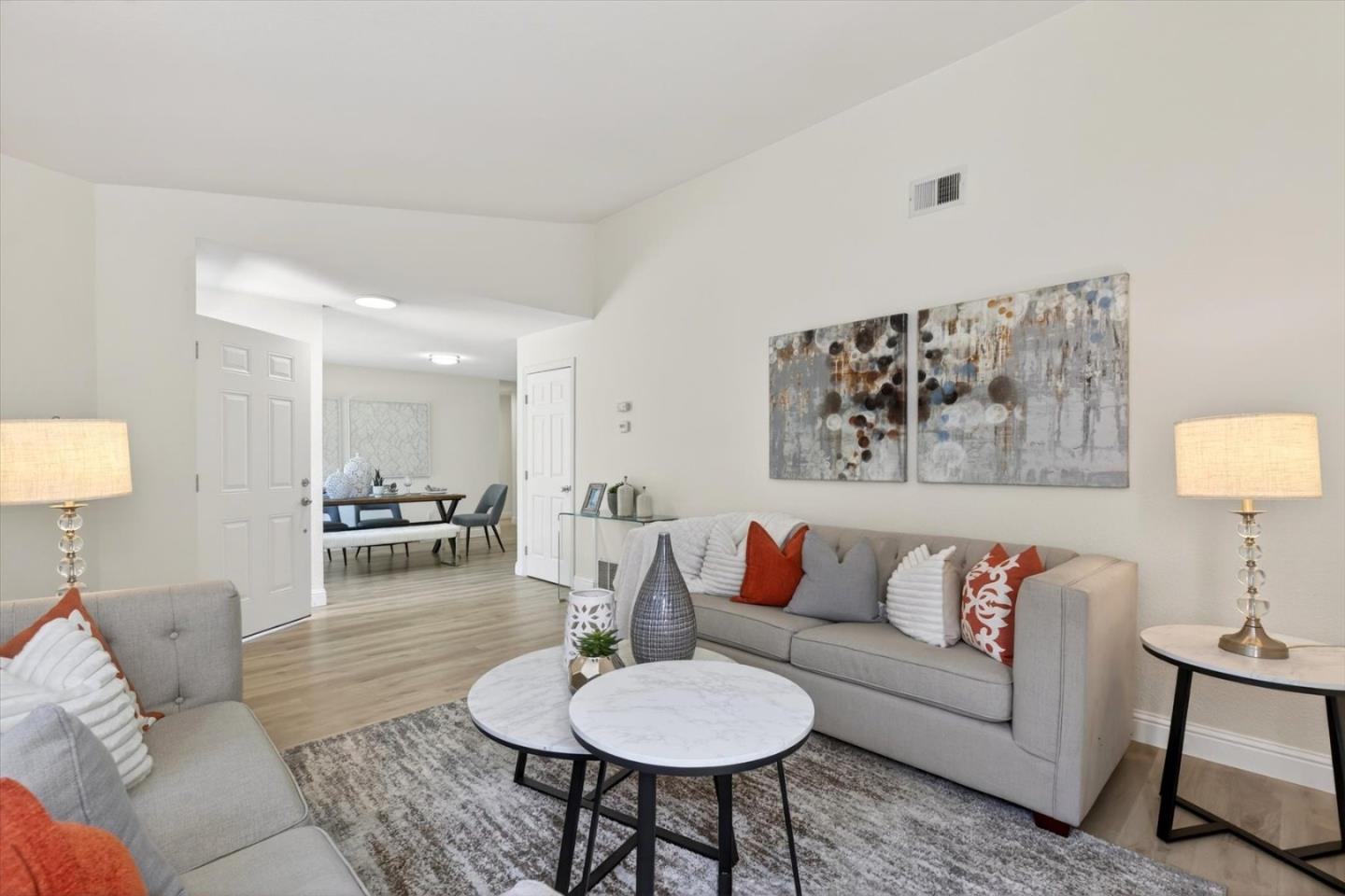 512 Lanfair Circle