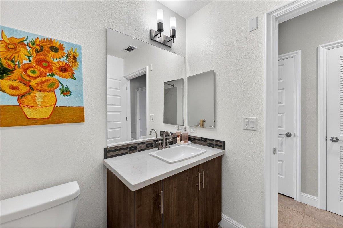 538 South Mathilda Avenue 301