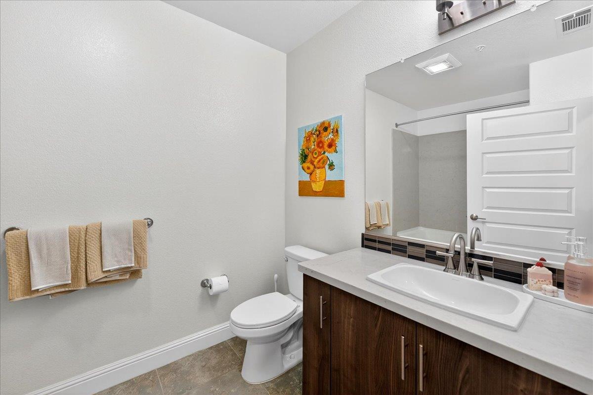 538 South Mathilda Avenue 301