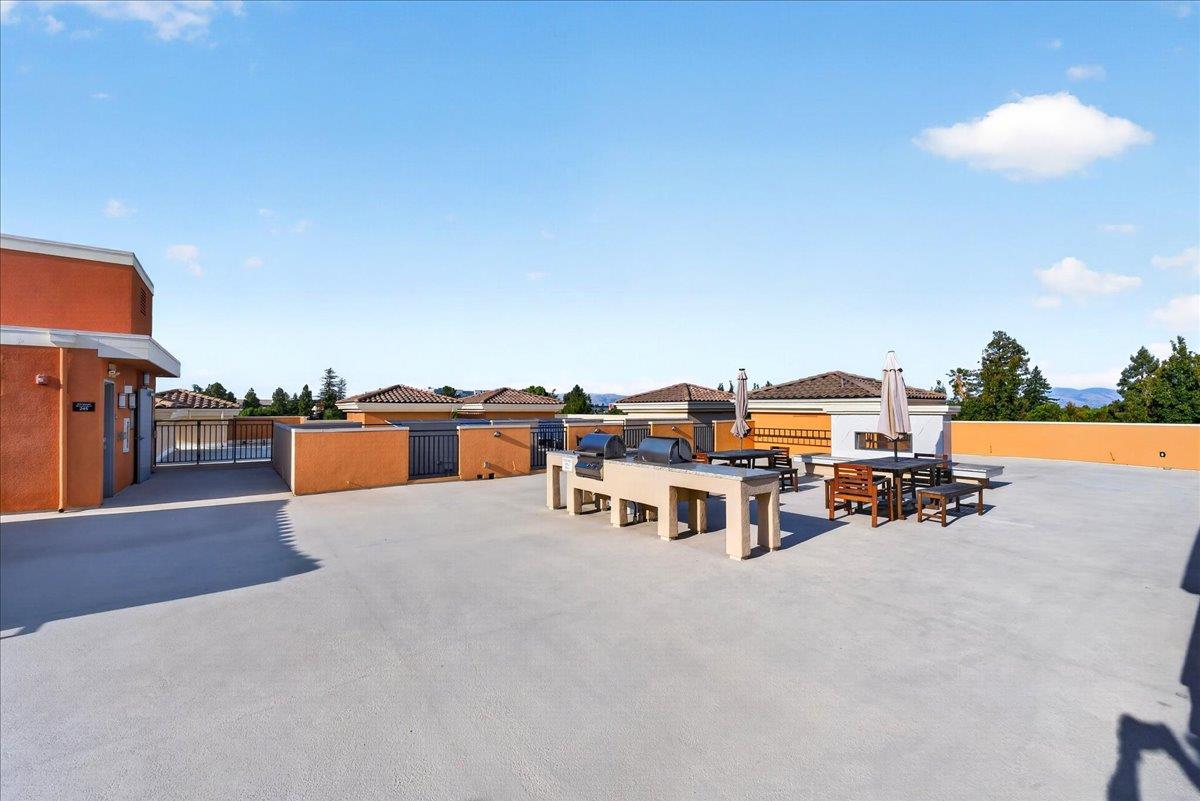 538 South Mathilda Avenue 301