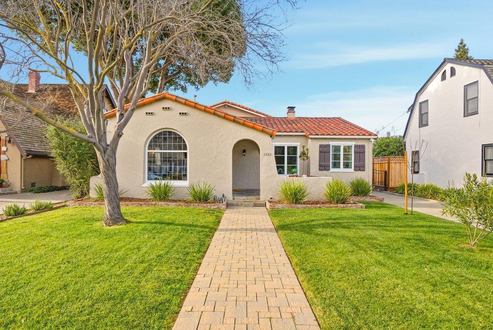 1555 Calaveras AVE