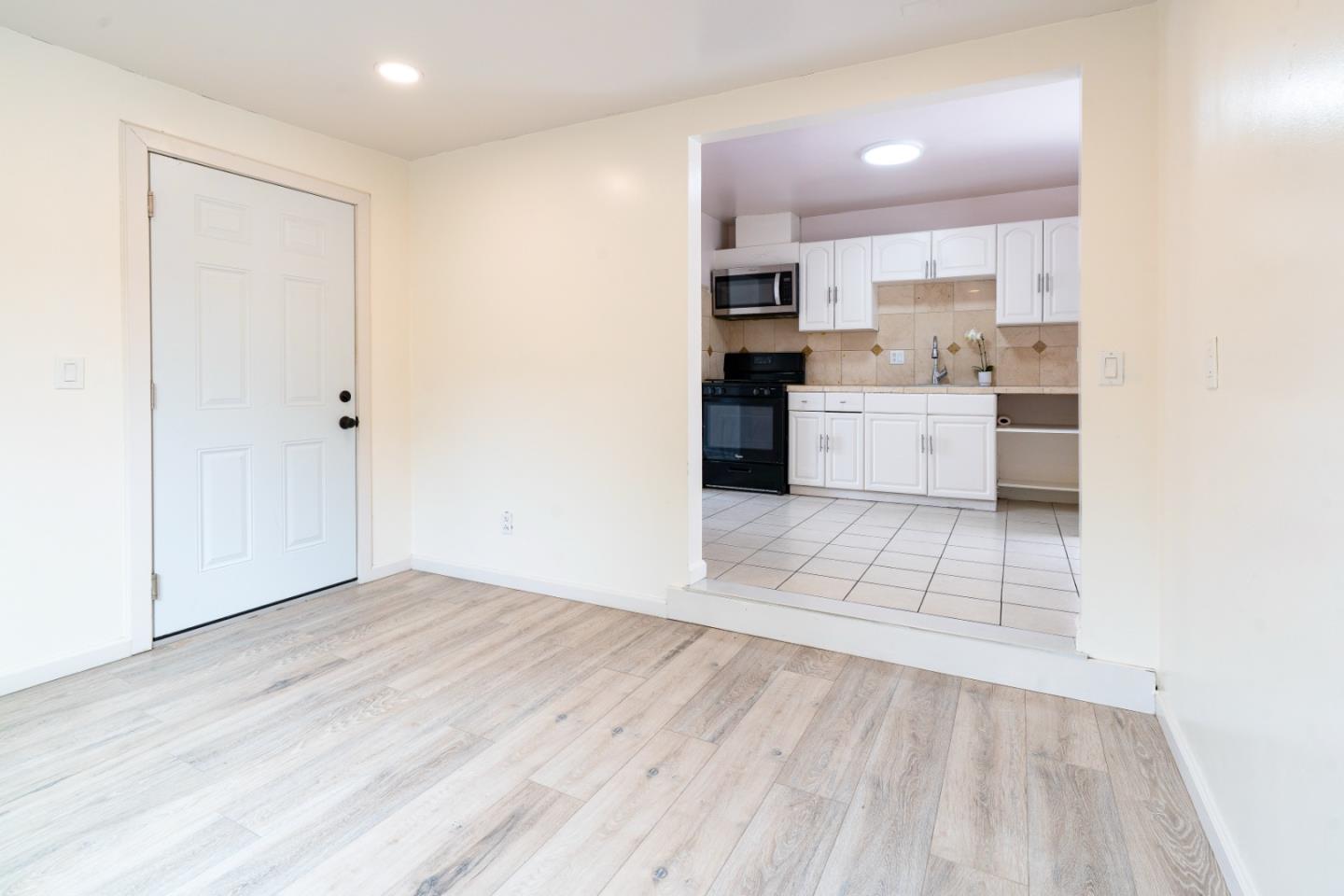 1032 Sinbad AVE