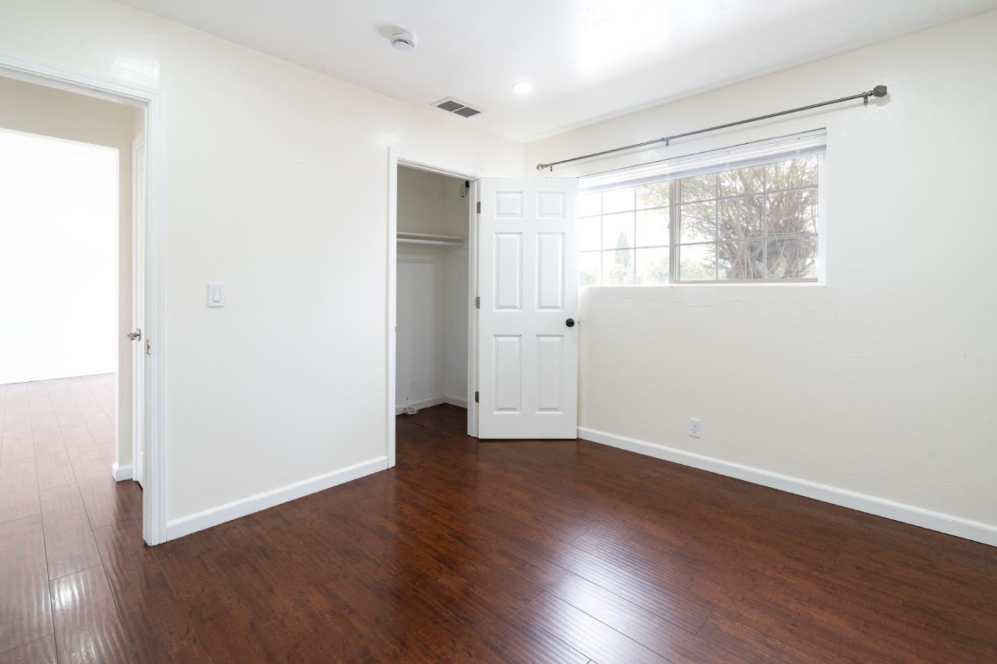 1032 Sinbad AVE
