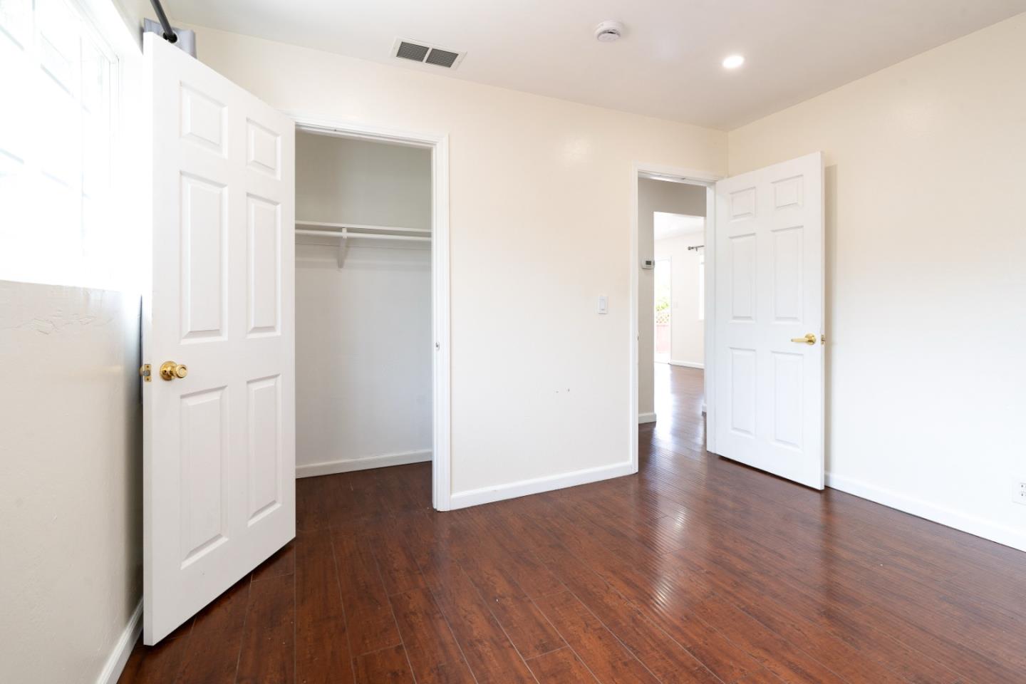 1032 Sinbad AVE