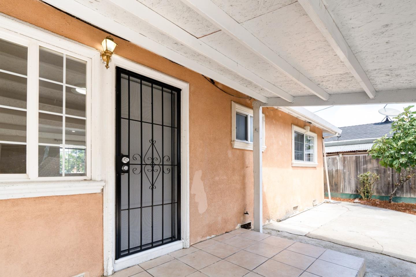1032 Sinbad AVE