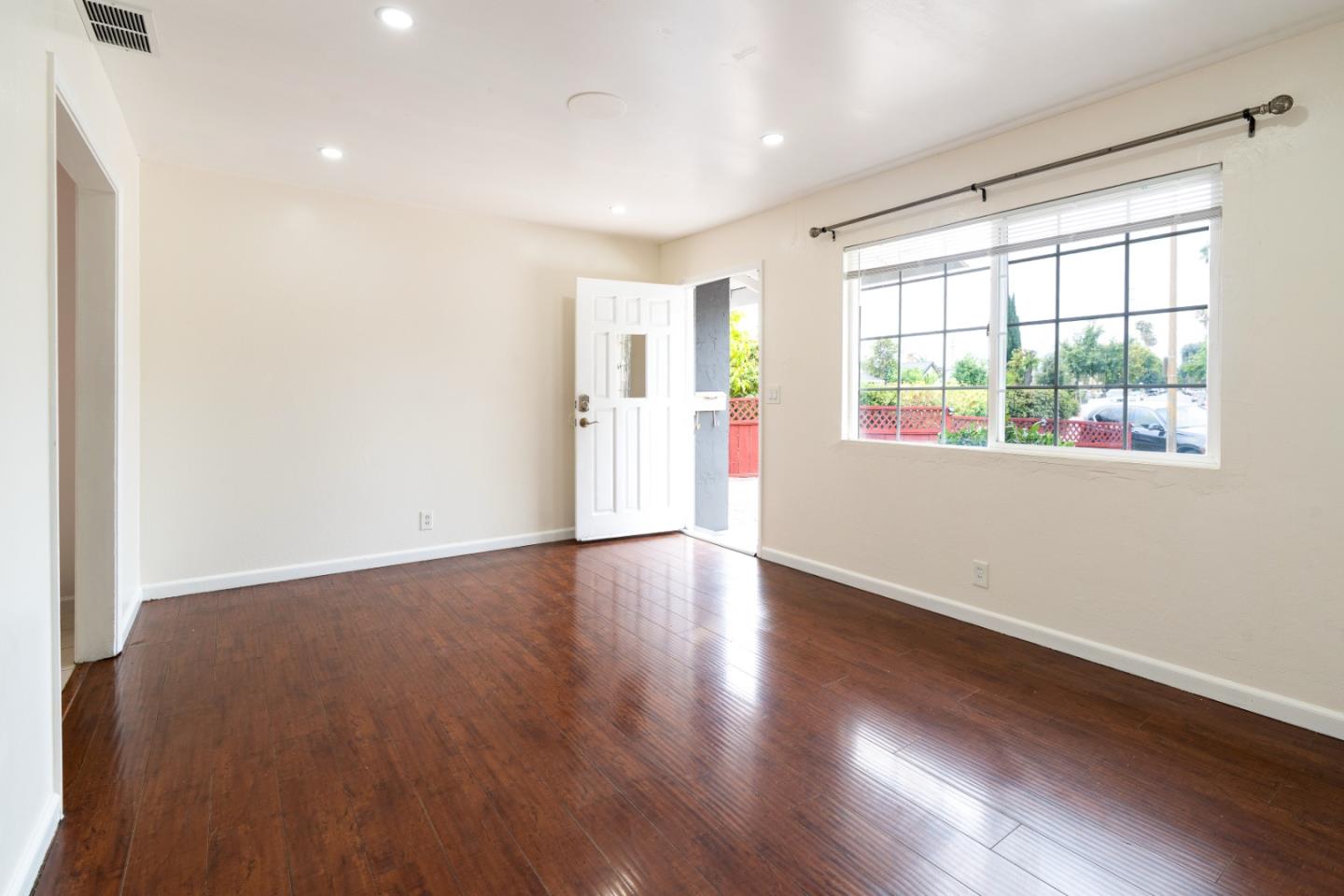 1032 Sinbad AVE