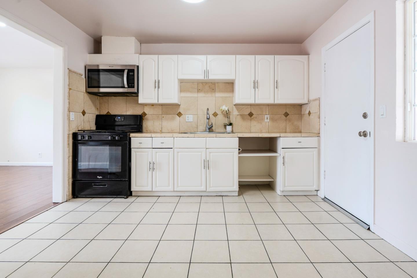 1032 Sinbad AVE
