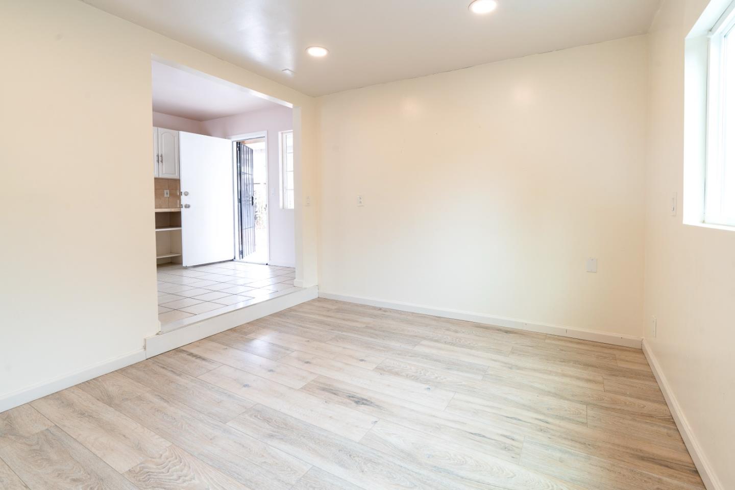1032 Sinbad AVE