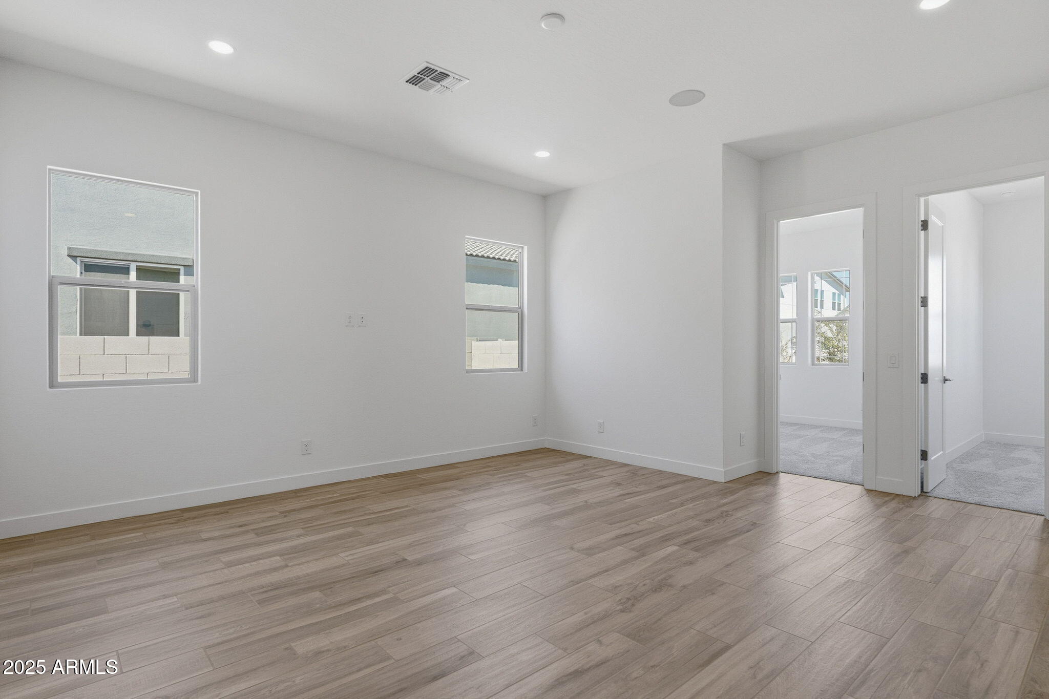 3323 W SUNSTONE Drive