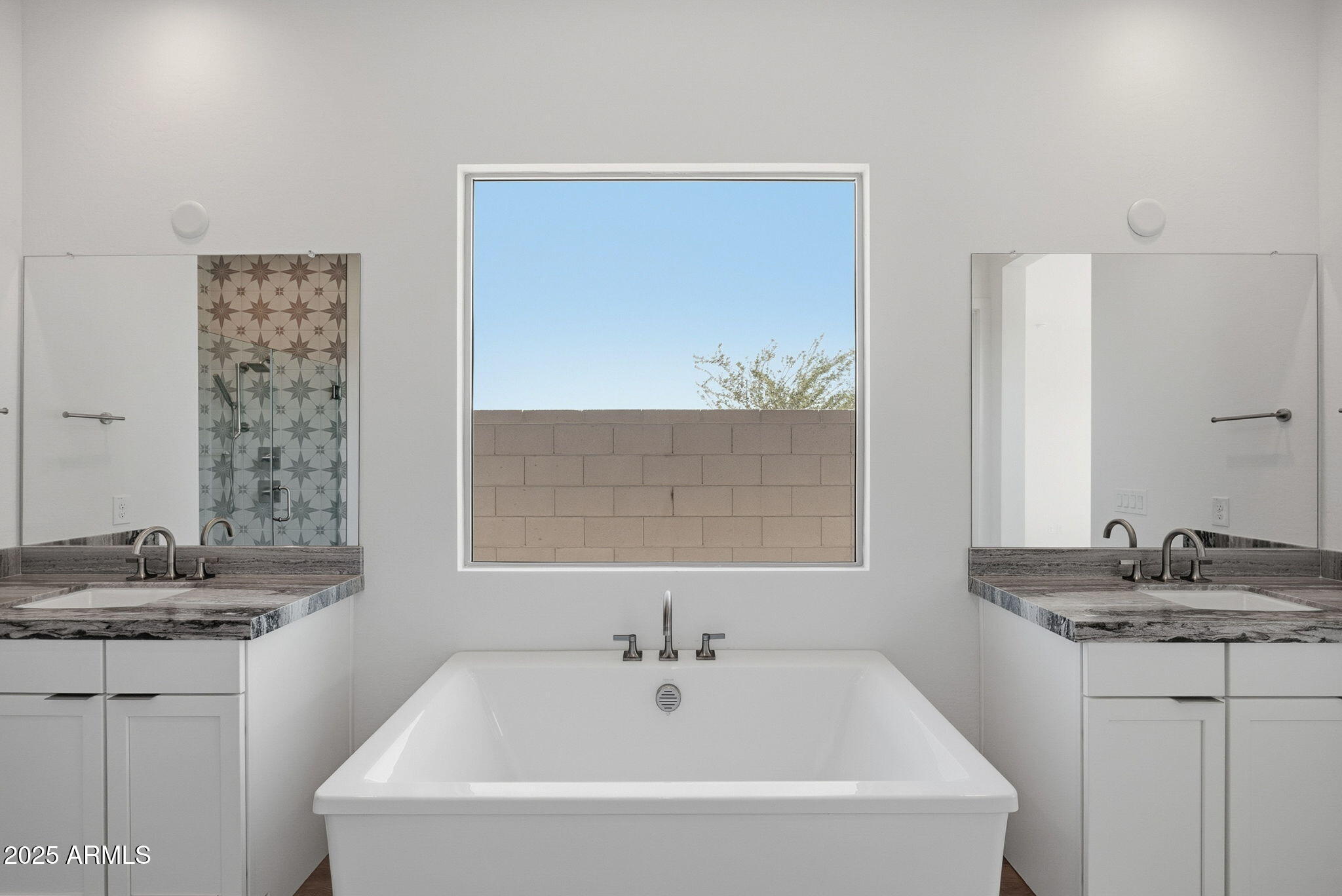 3323 W SUNSTONE Drive