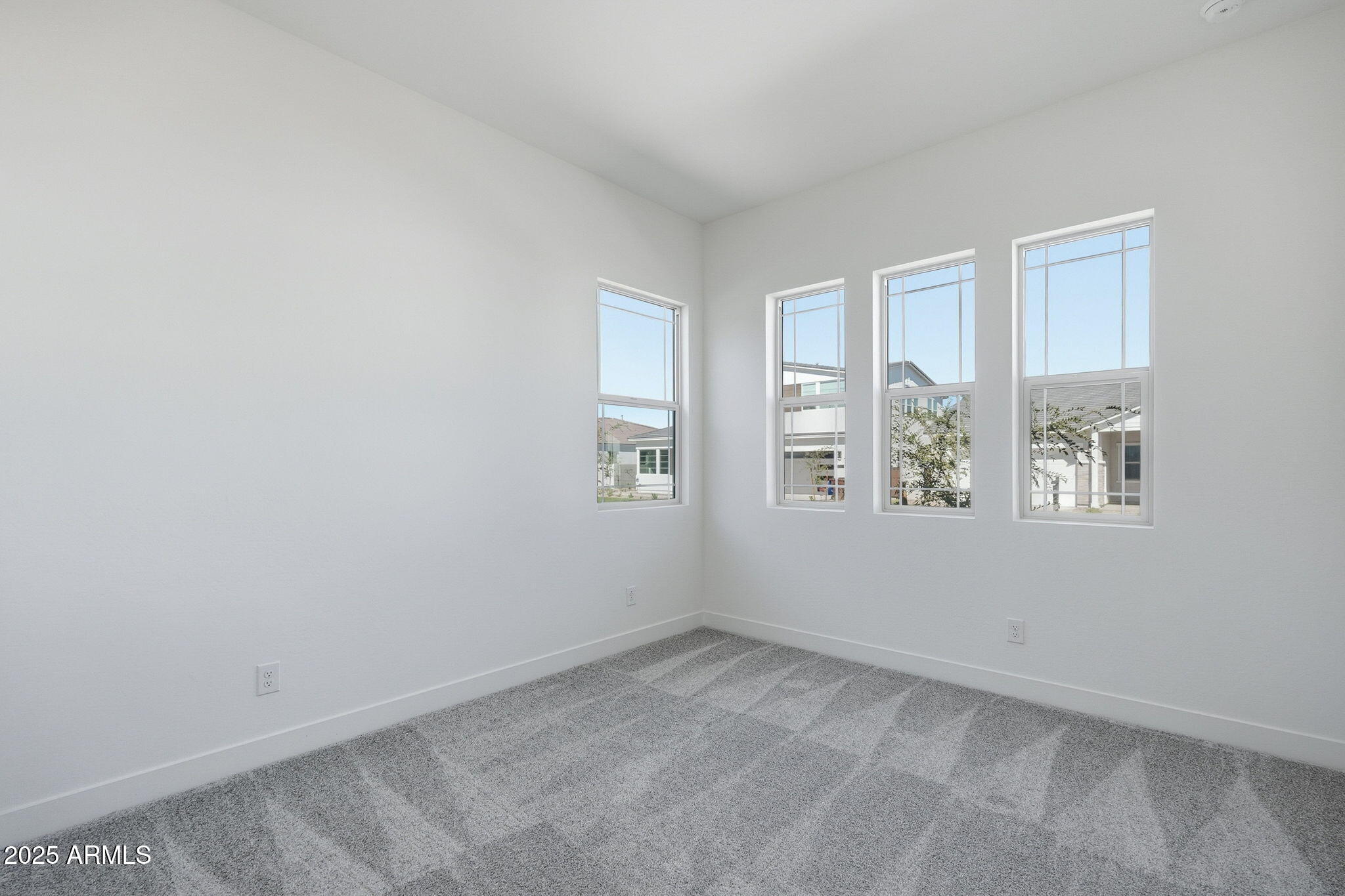 3323 W SUNSTONE Drive