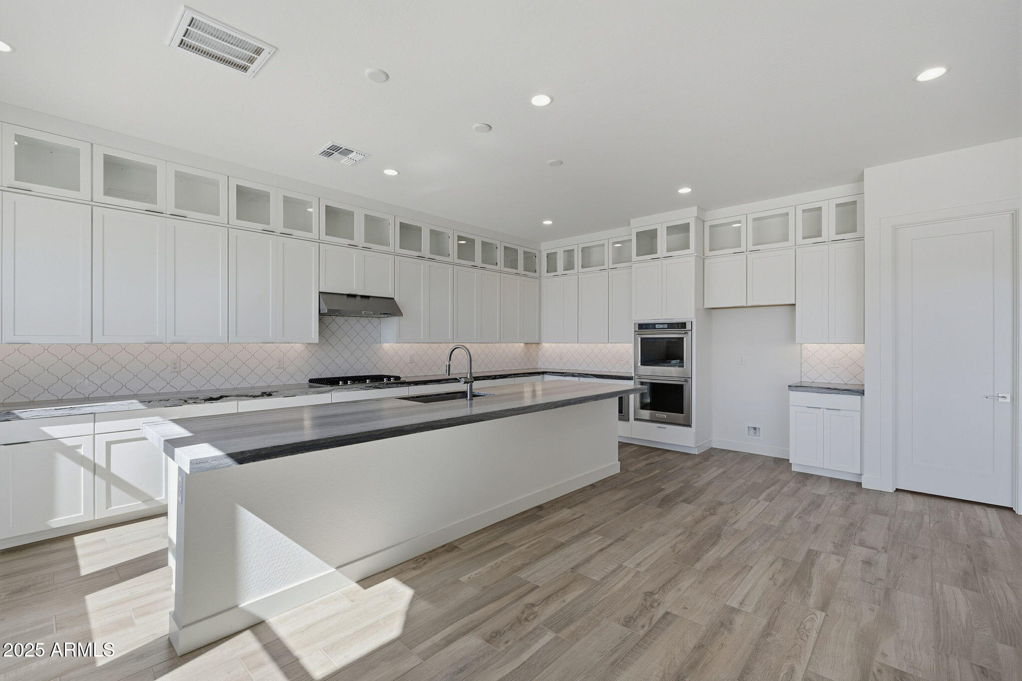 3323 W SUNSTONE Drive