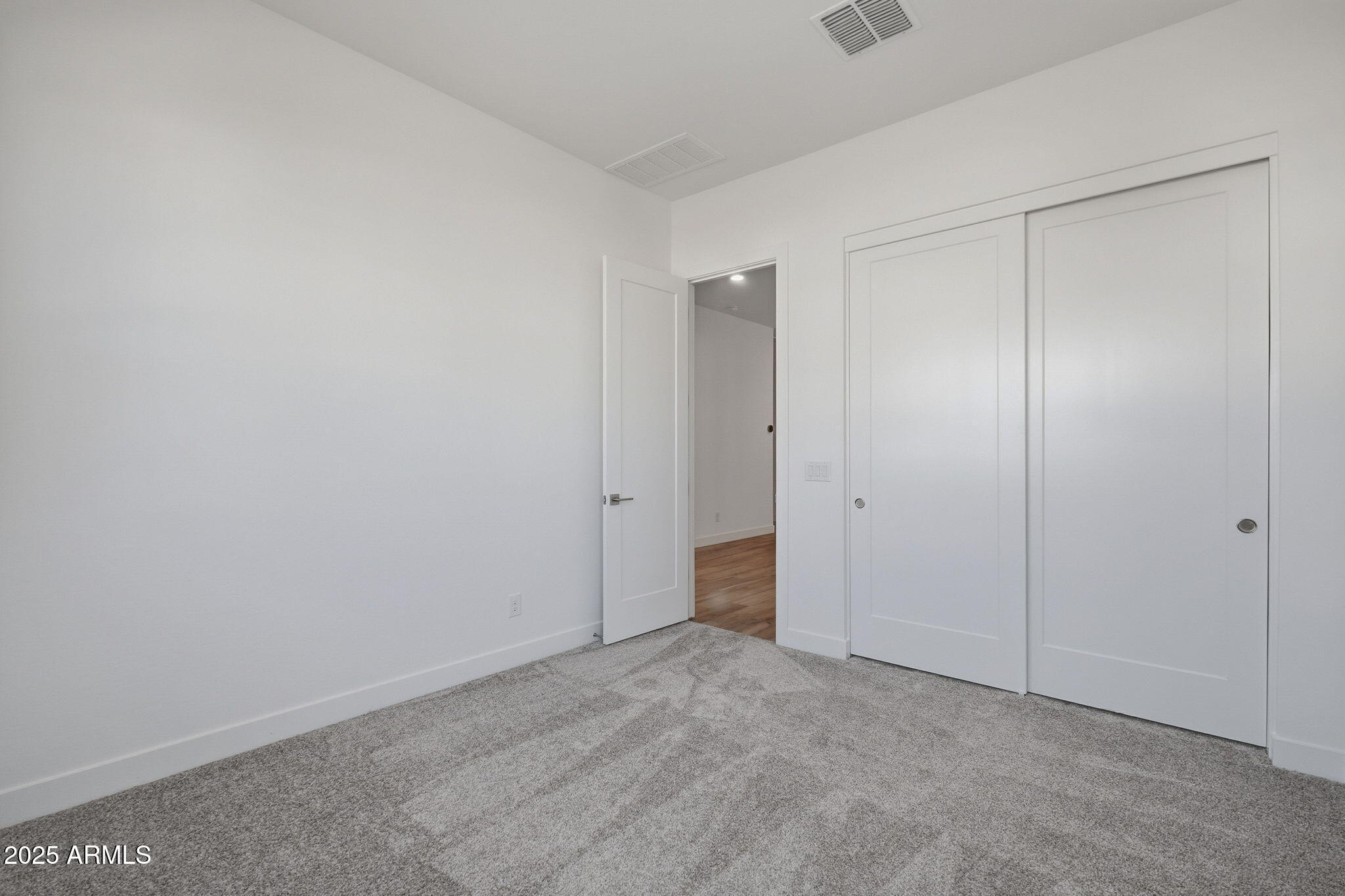 3323 W SUNSTONE Drive