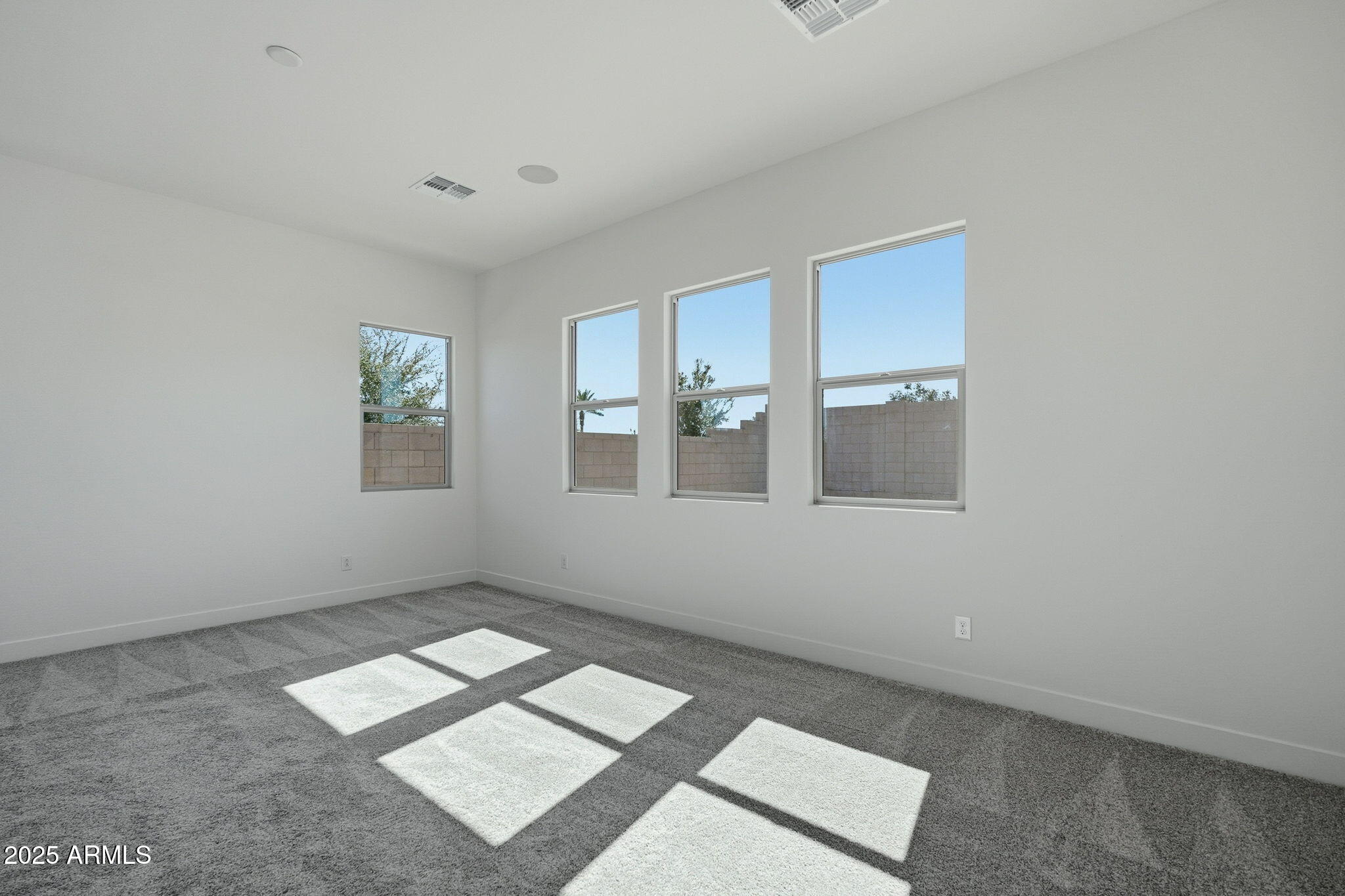 3323 W SUNSTONE Drive