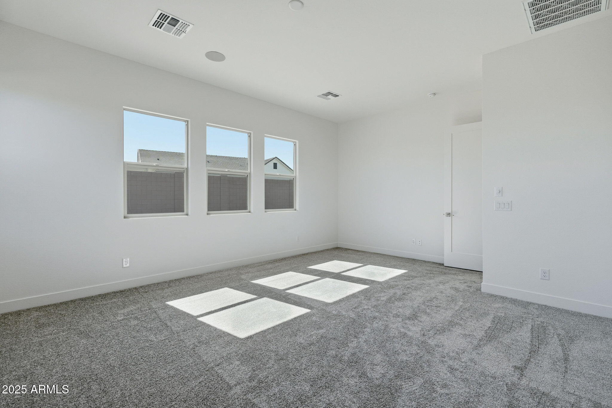 3323 W SUNSTONE Drive