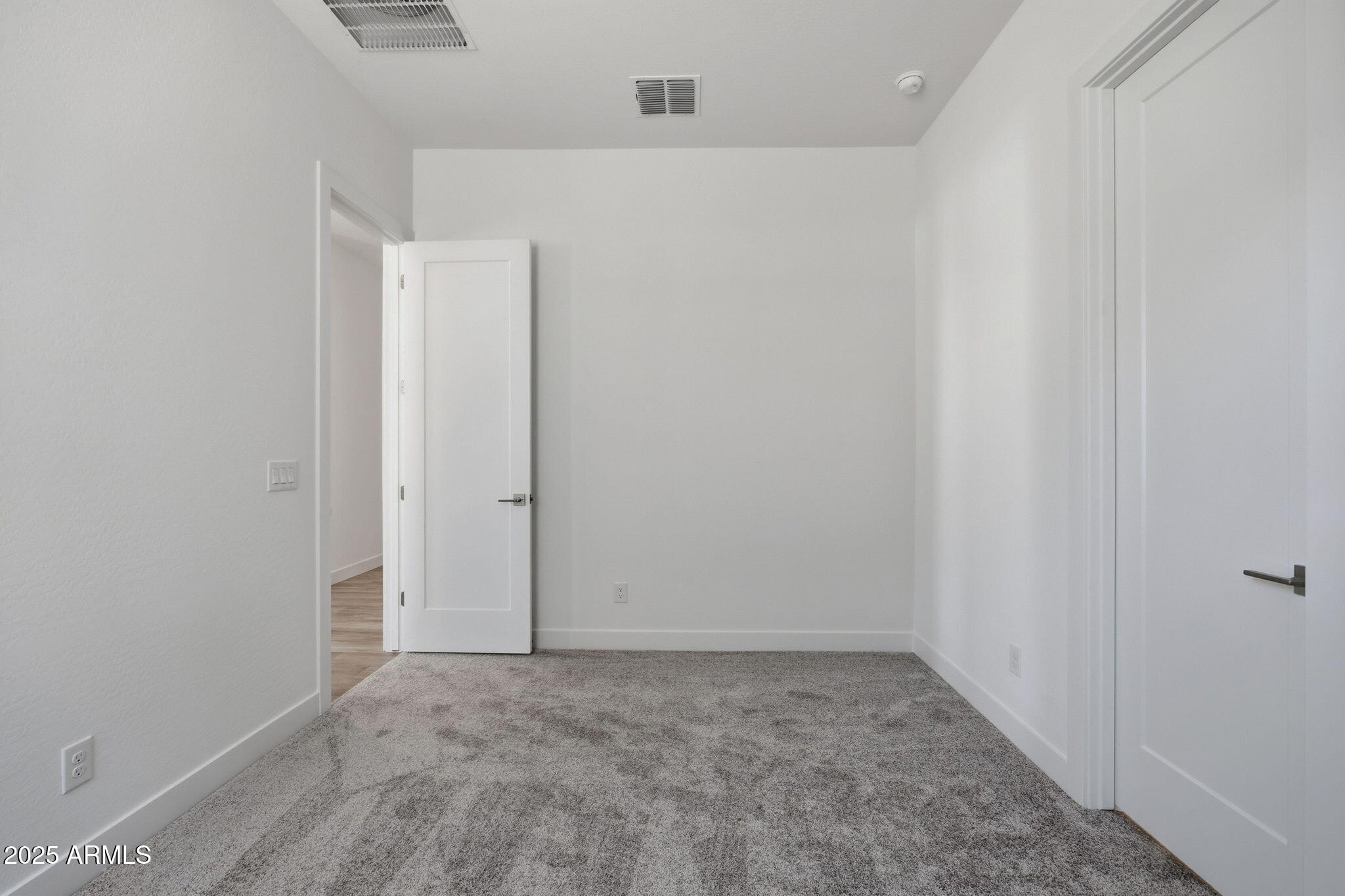 3323 W SUNSTONE Drive