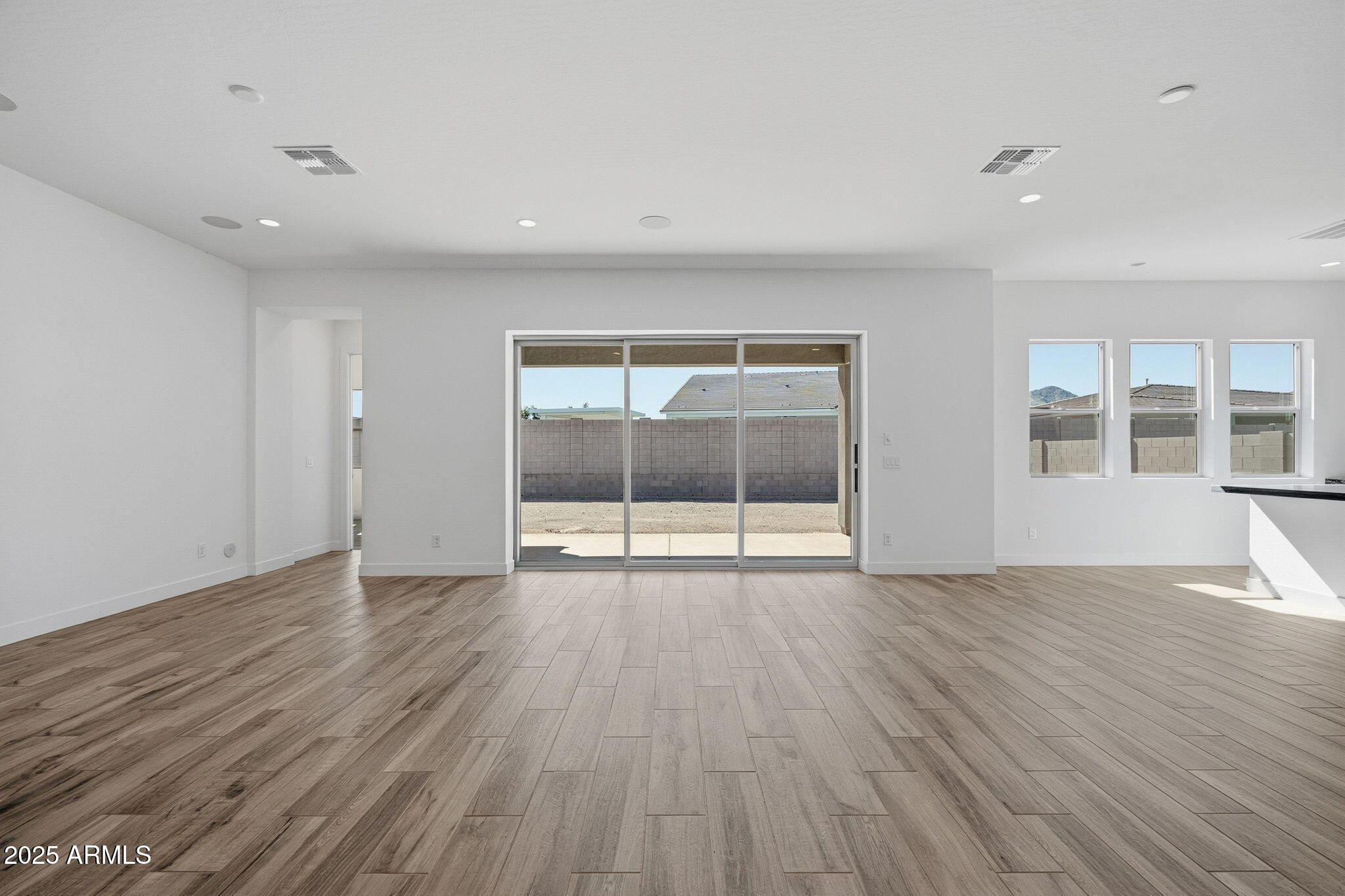 3323 W SUNSTONE Drive