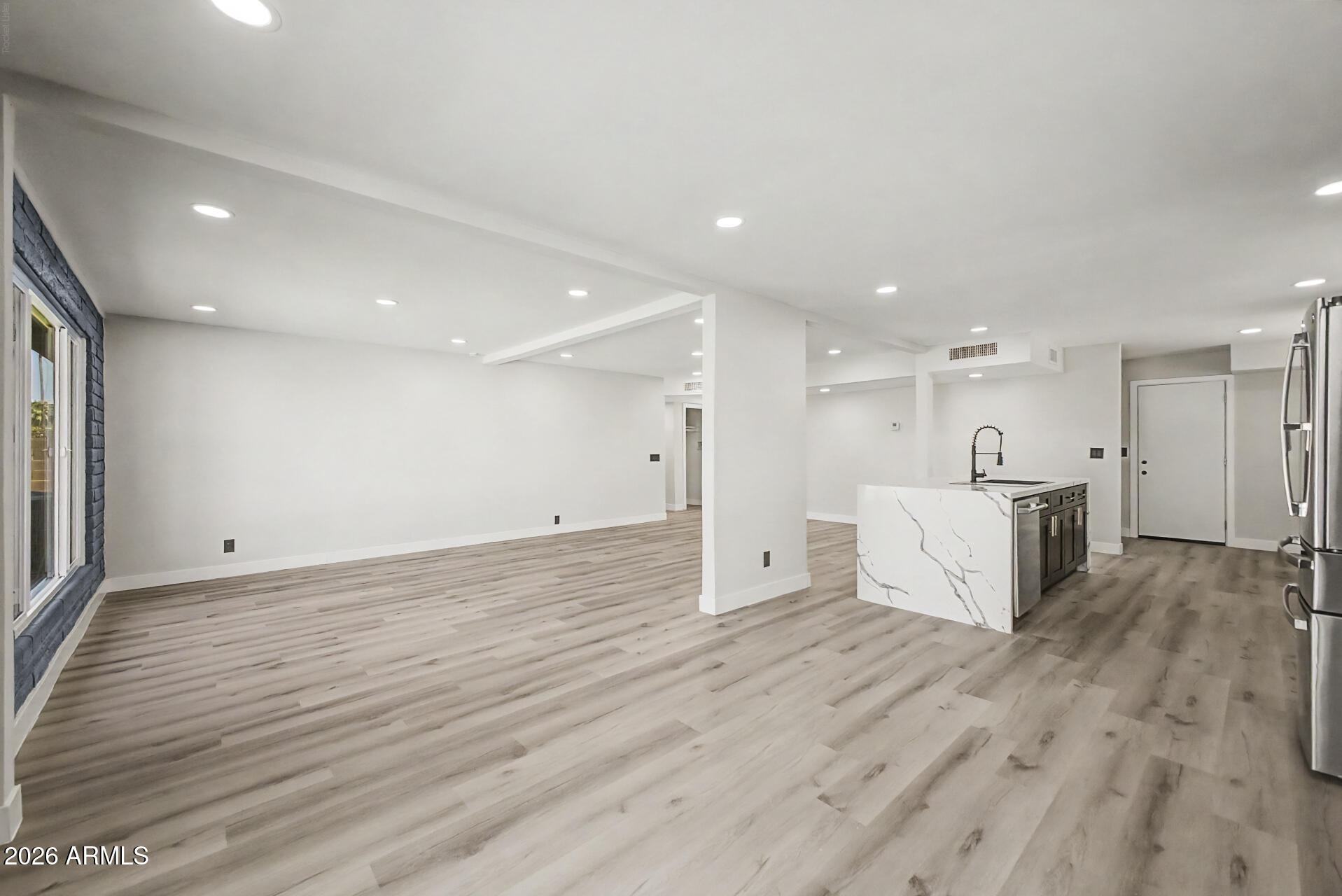 504 E FREMONT Drive