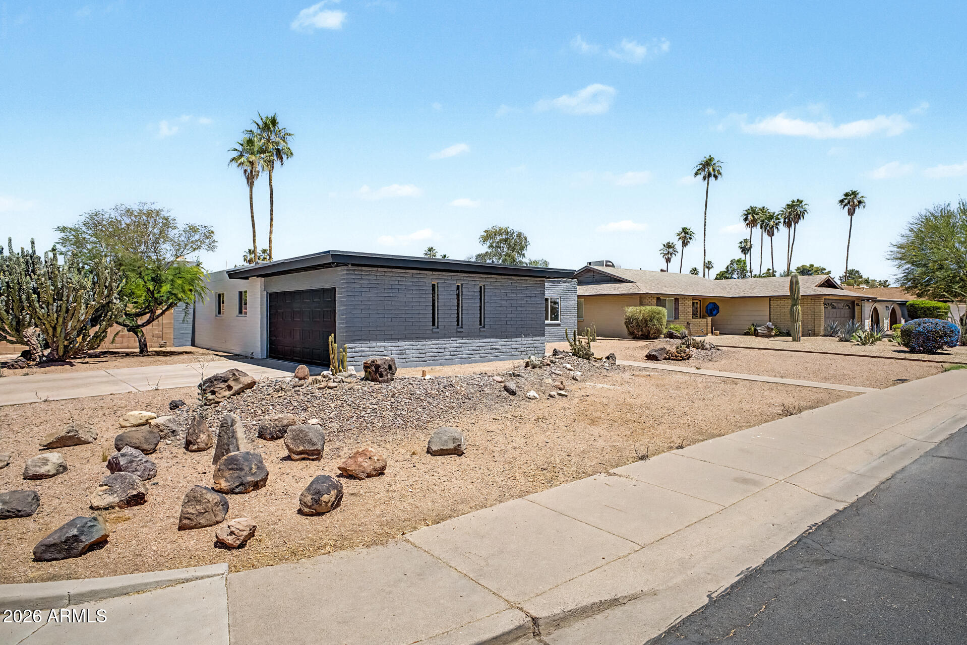 504 E FREMONT Drive