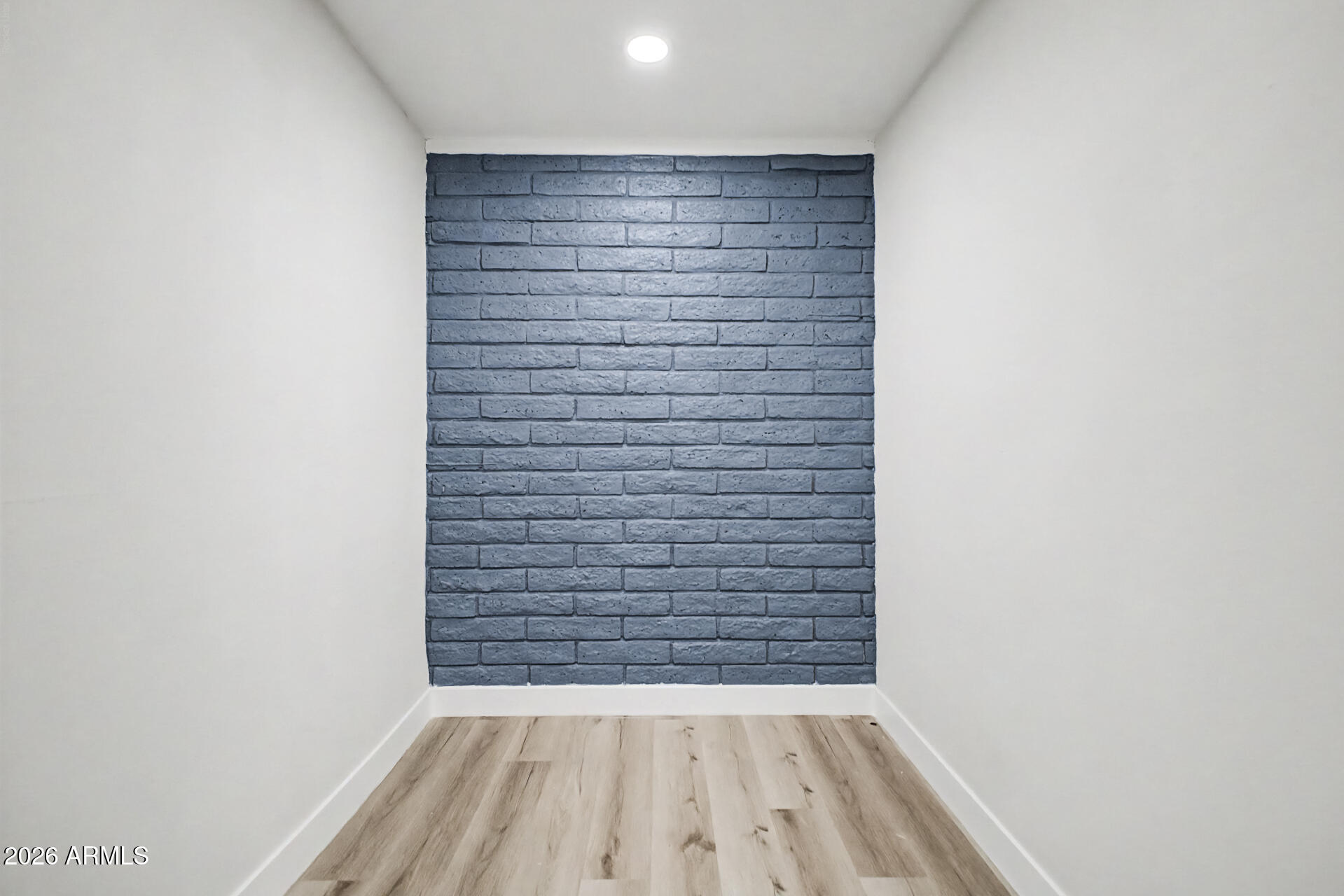504 E FREMONT Drive