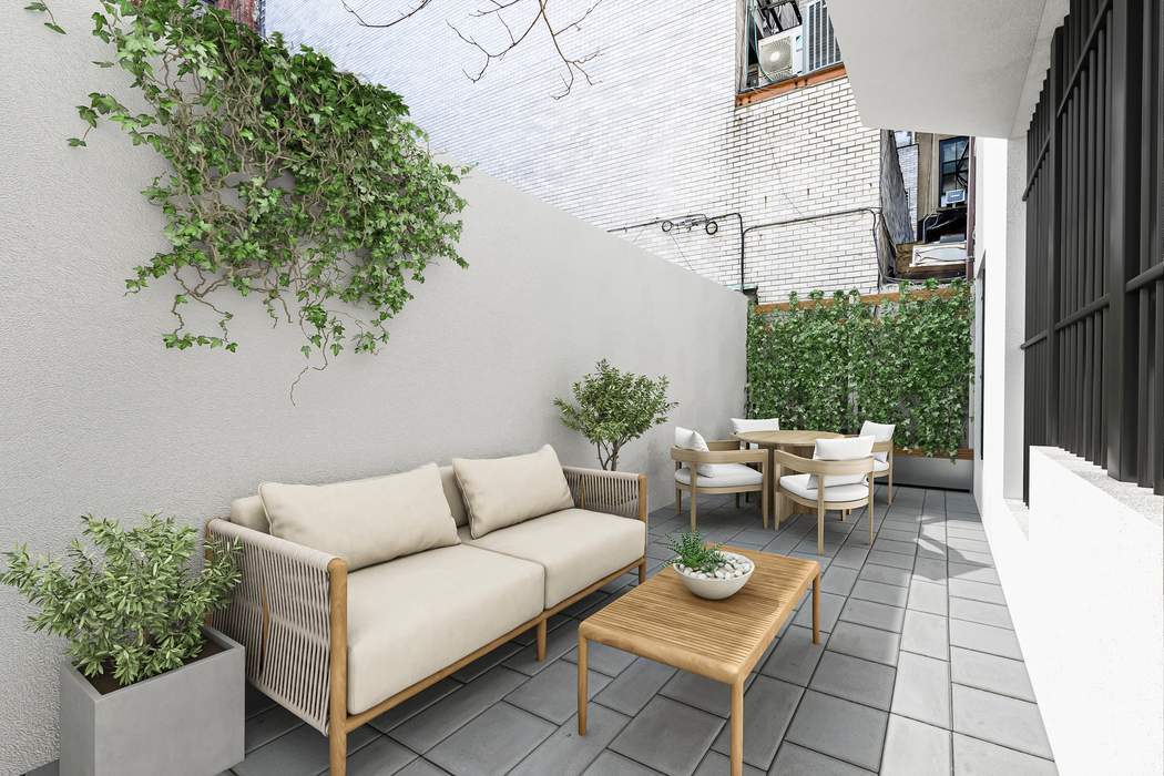 130 E 61st Street