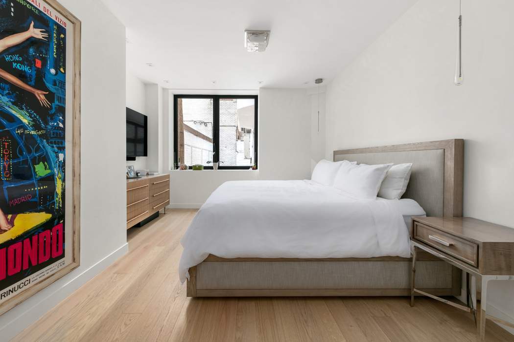 130 E 61st Street
